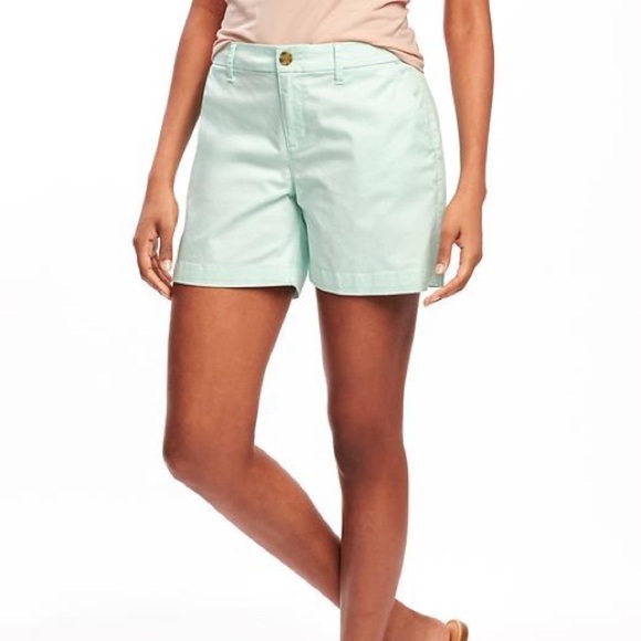 Old Navy Mid-Rise Everyday Khaki Shorts For Women - 5 inch inseam - Picture 1 of 4